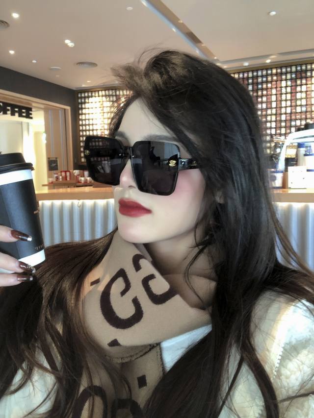 Chanel 官方早春新款 众多明星同款香奈儿新款大框墨镜 宝丽来超清太阳镜型号 Ch7149